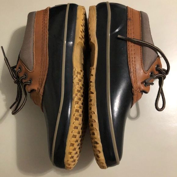 Bass Low Duck Shoes, Sz 8 - Picture 3 of 4